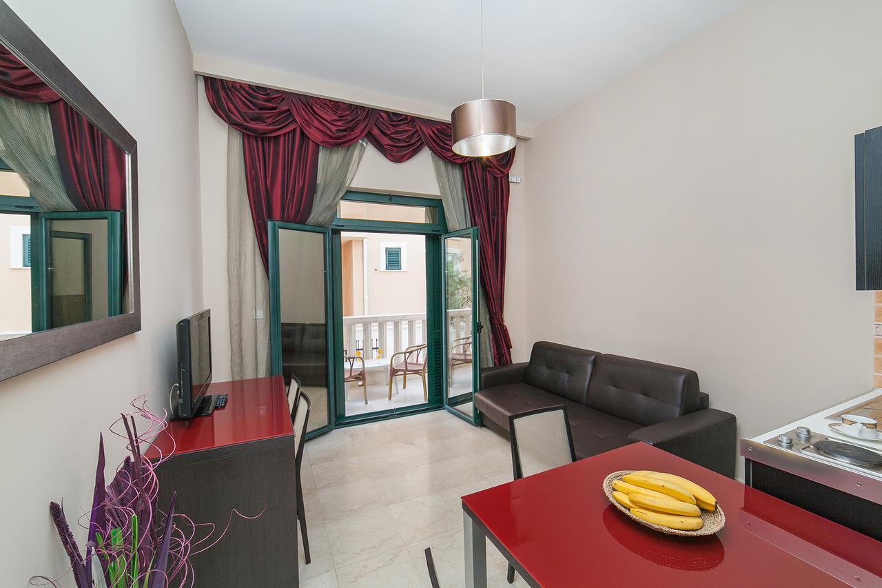 Apartments Grifone Lux Herceg Novi Kültér fotó