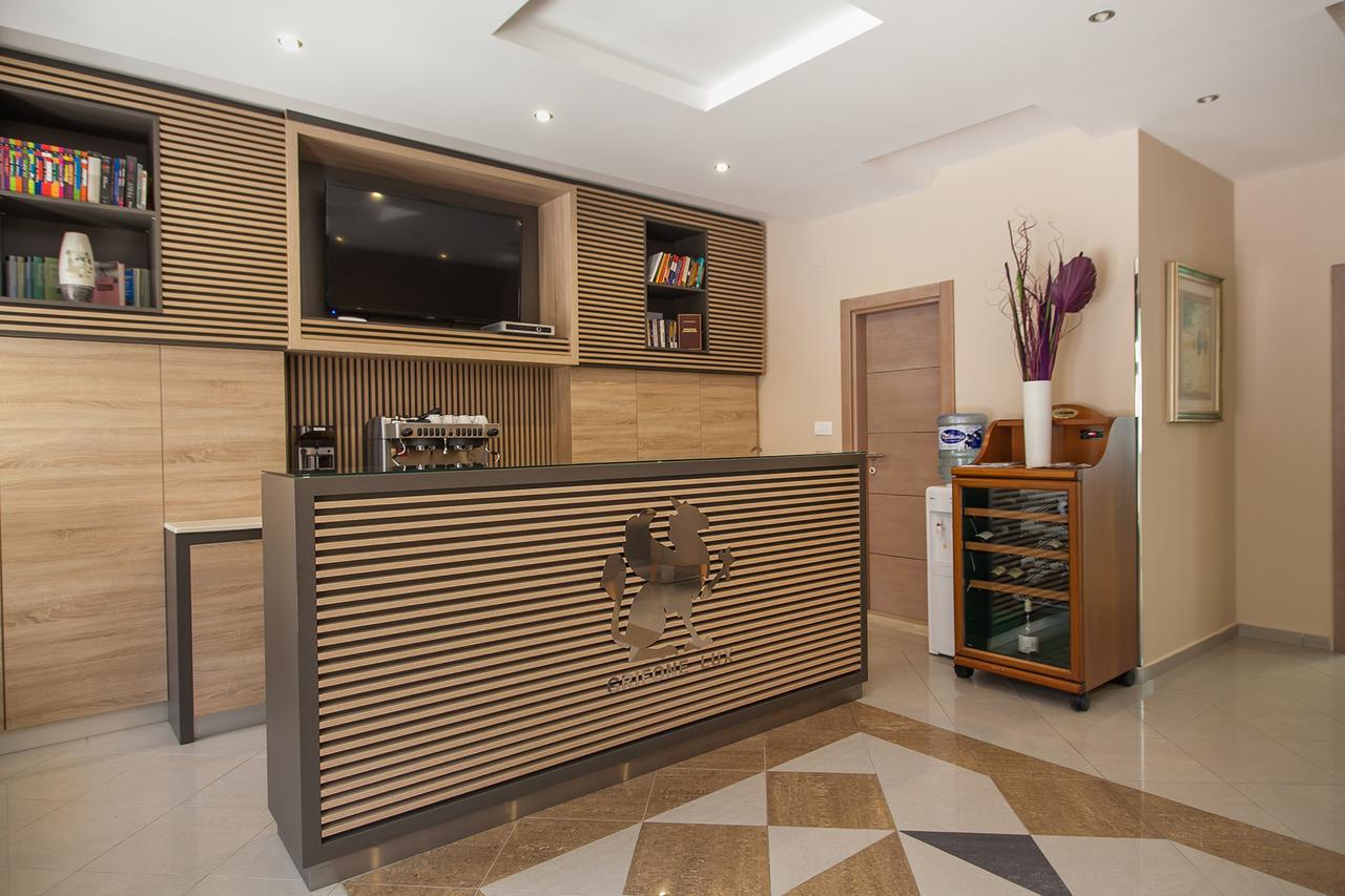 Apartments Grifone Lux Herceg Novi Kültér fotó