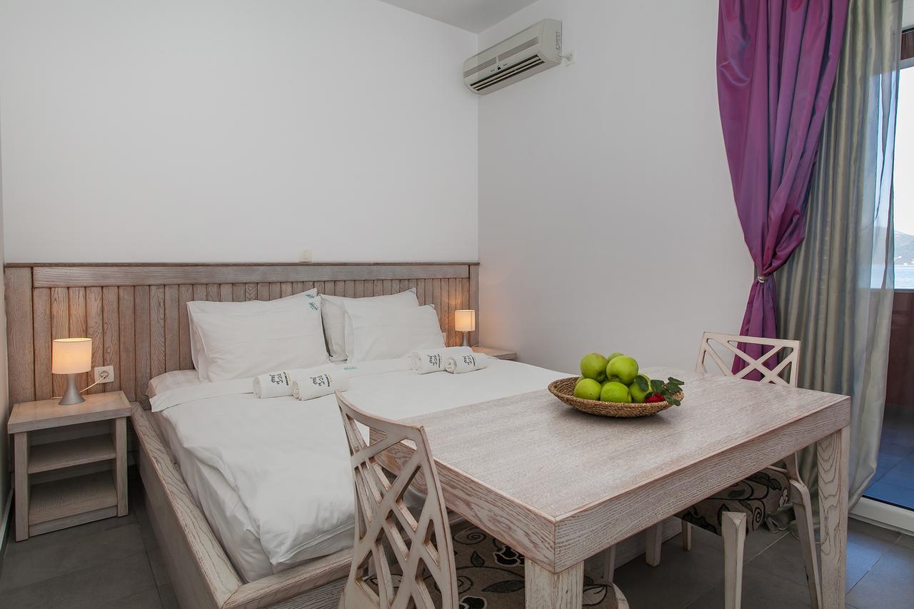 Apartments Grifone Lux Herceg Novi Kültér fotó