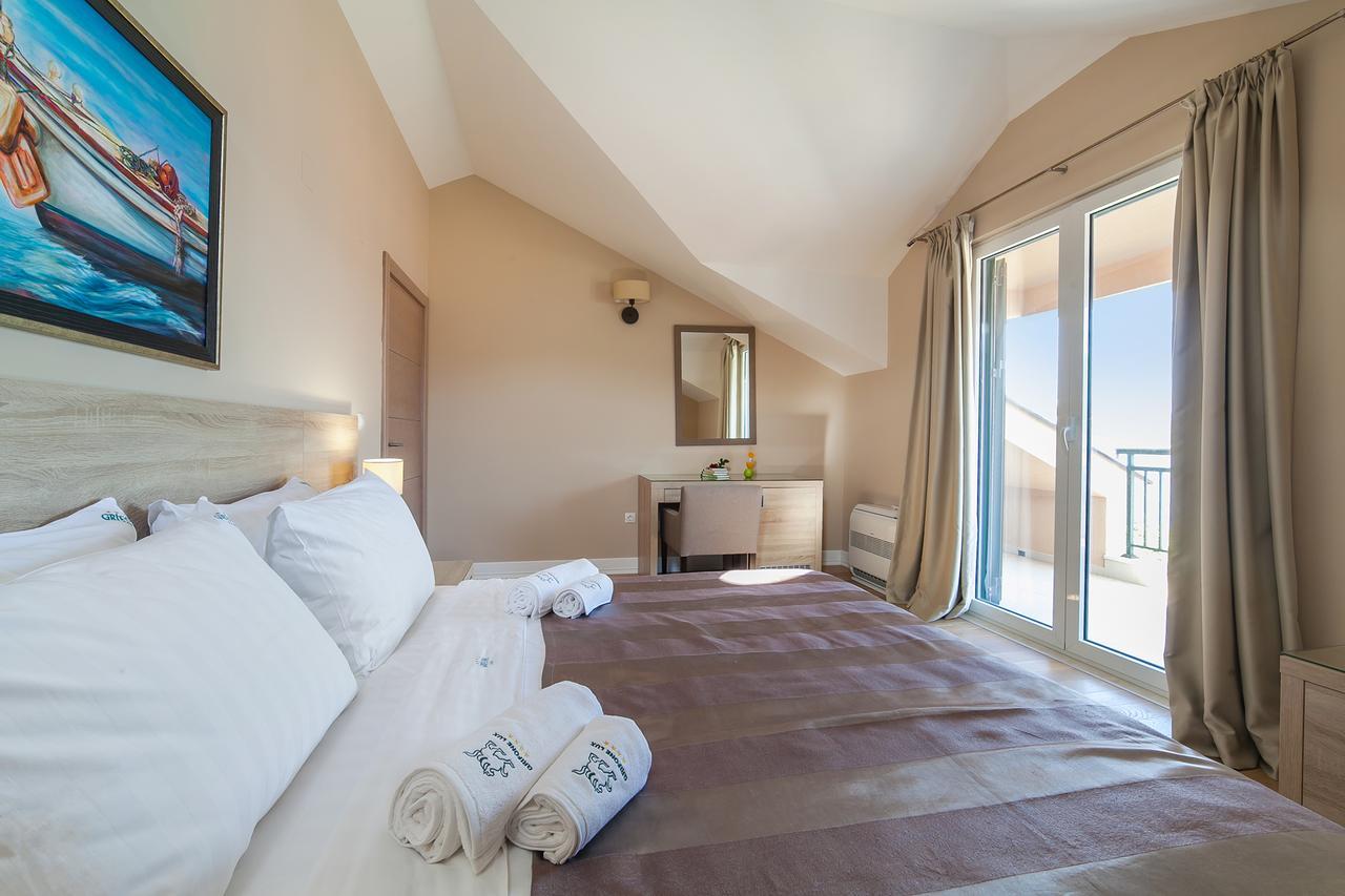 Apartments Grifone Lux Herceg Novi Kültér fotó