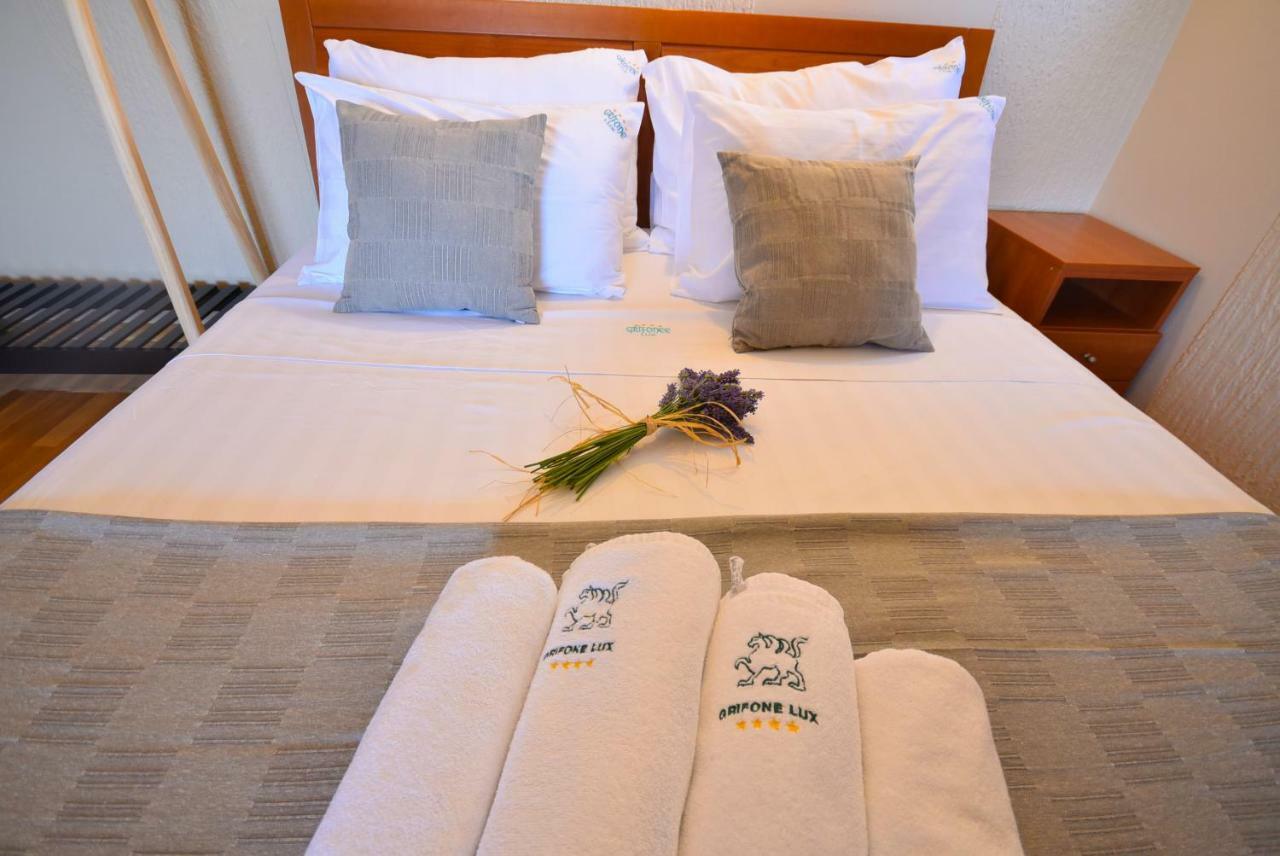 Apartments Grifone Lux Herceg Novi Kültér fotó