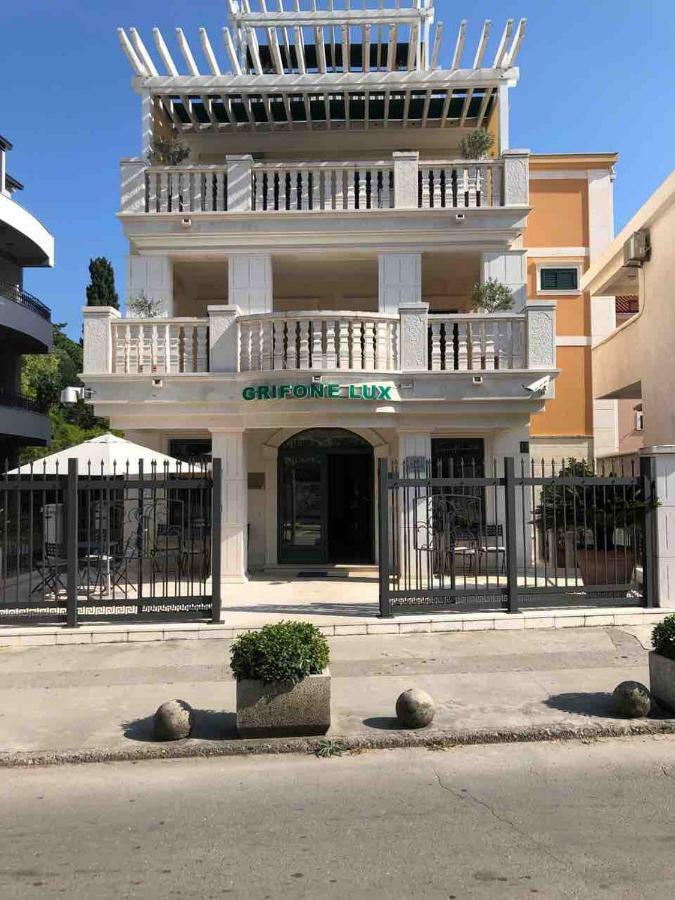 Apartments Grifone Lux Herceg Novi Kültér fotó